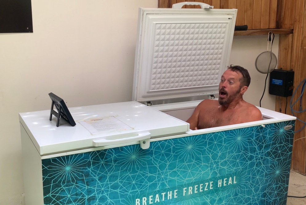 Plunge Nosara; Infrared Sauna & 3 differing temperature cold plunge tanks